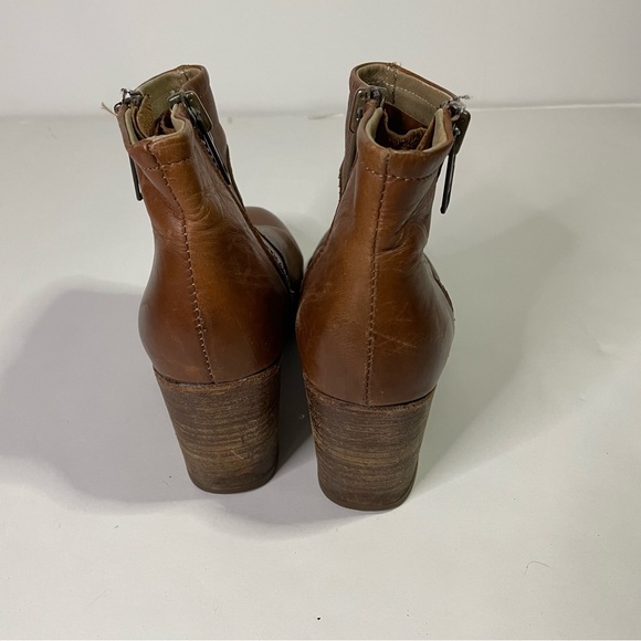 Hinge Brown Tan Boho Casual Leather Heeled Ankle Boot Booties Size 8 - Picture 8 of 9